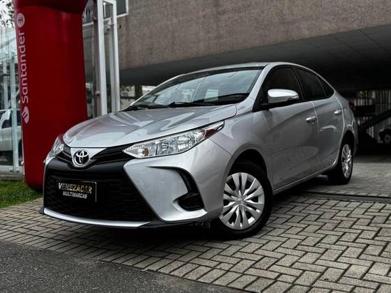 TOYOTA YARIS 1.5 16V FLEX SEDAN XL LIVE MULTIDRIVE